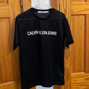 Calvin Klein Mesh Tshirt size large. Black